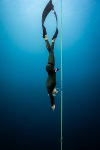 A világcsúcs után történelmi magyar rekord a szabadtüdős búvársportban